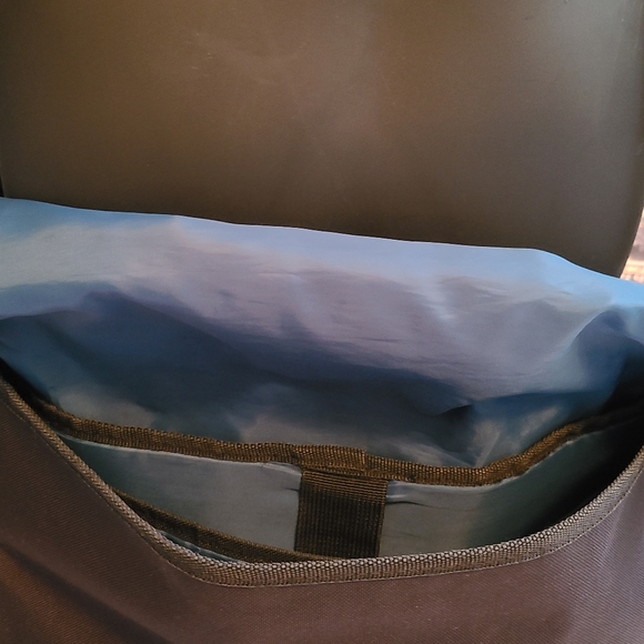 TUARI Bag - Picture 11 of 16